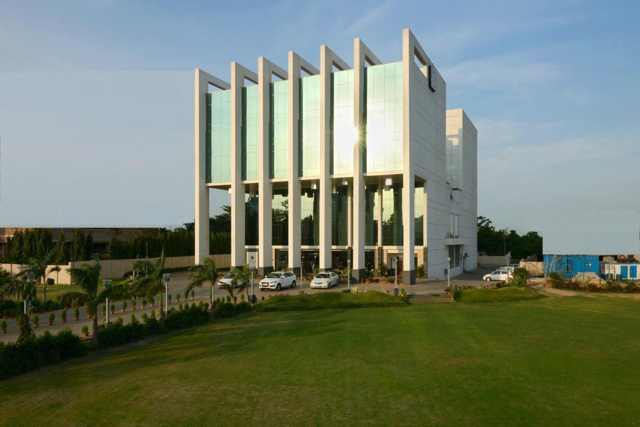 Hotel Sandy'S Tower Bhubaneswar Exterior foto