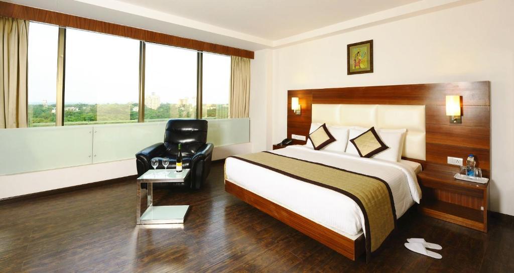Hotel Sandy'S Tower Bhubaneswar Habitación foto